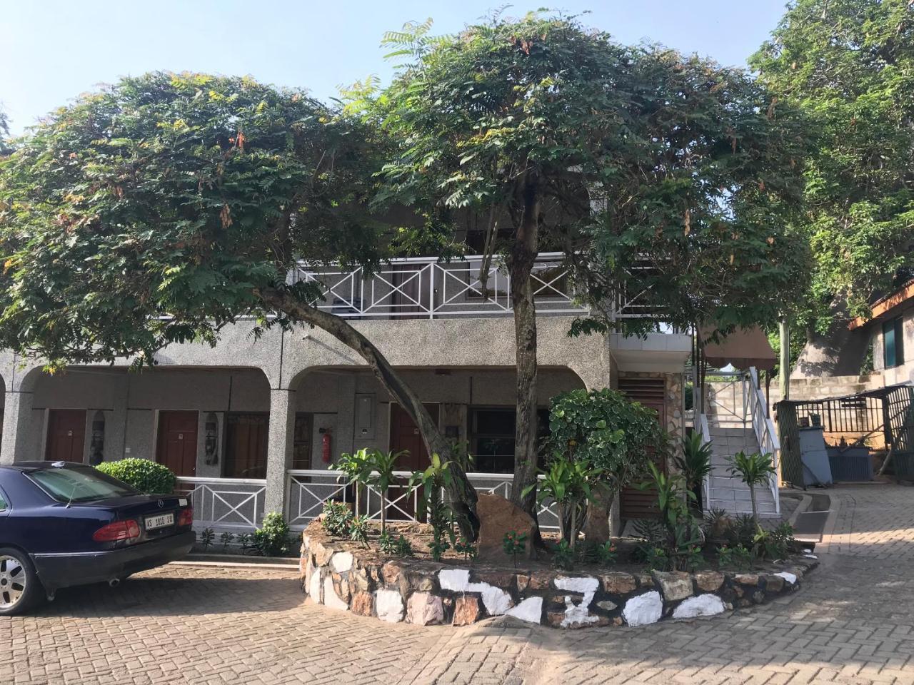 Akosombo Continental Hotel エクステリア 写真